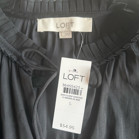 Loft black sleeveless blouse. - Picture 5 of 6